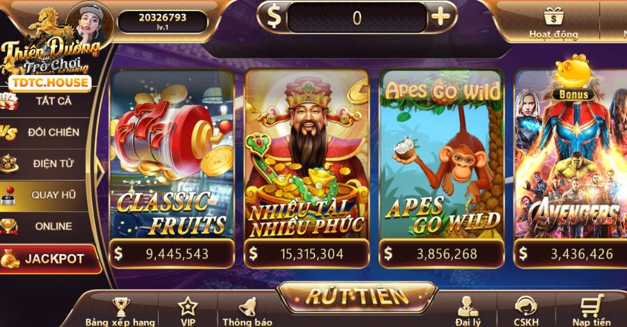 Hình ảnh game slot cổ điển với biểu tượng trái cây và 777 tại 8k bet